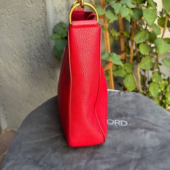 Tom Ford Grained Leather Tara Hobo Bag - Picture 6 of 11